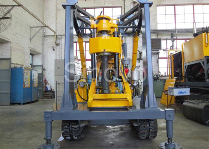 Yellow Spindle Crawler Core Drilling Rig Drilling Diameter 75 - 800mm